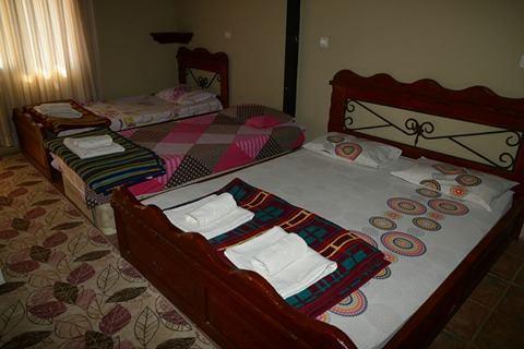 Hotel Alis *